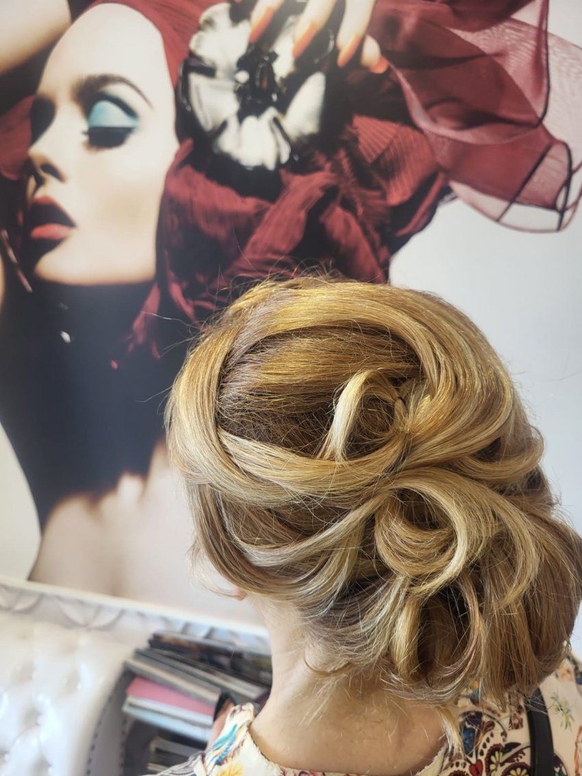 Peinados de Bodas y Eventos especiales